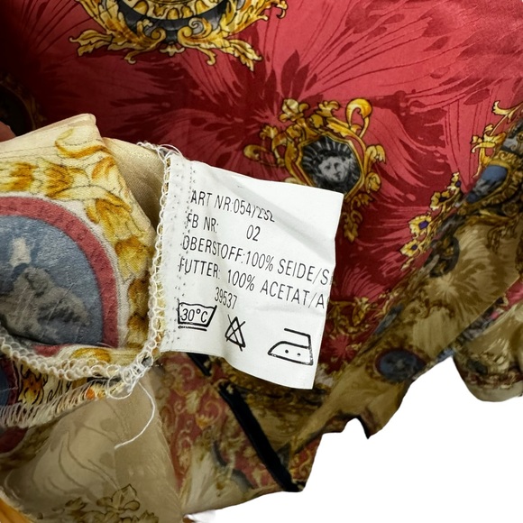* Vintage German Button Down Blouse Versailles Royal Elegant 100% Silk & Acetate - Picture 7 of 17